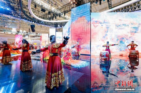 中银两融 科技赋能中国文旅产业：从体验革新到场景重构